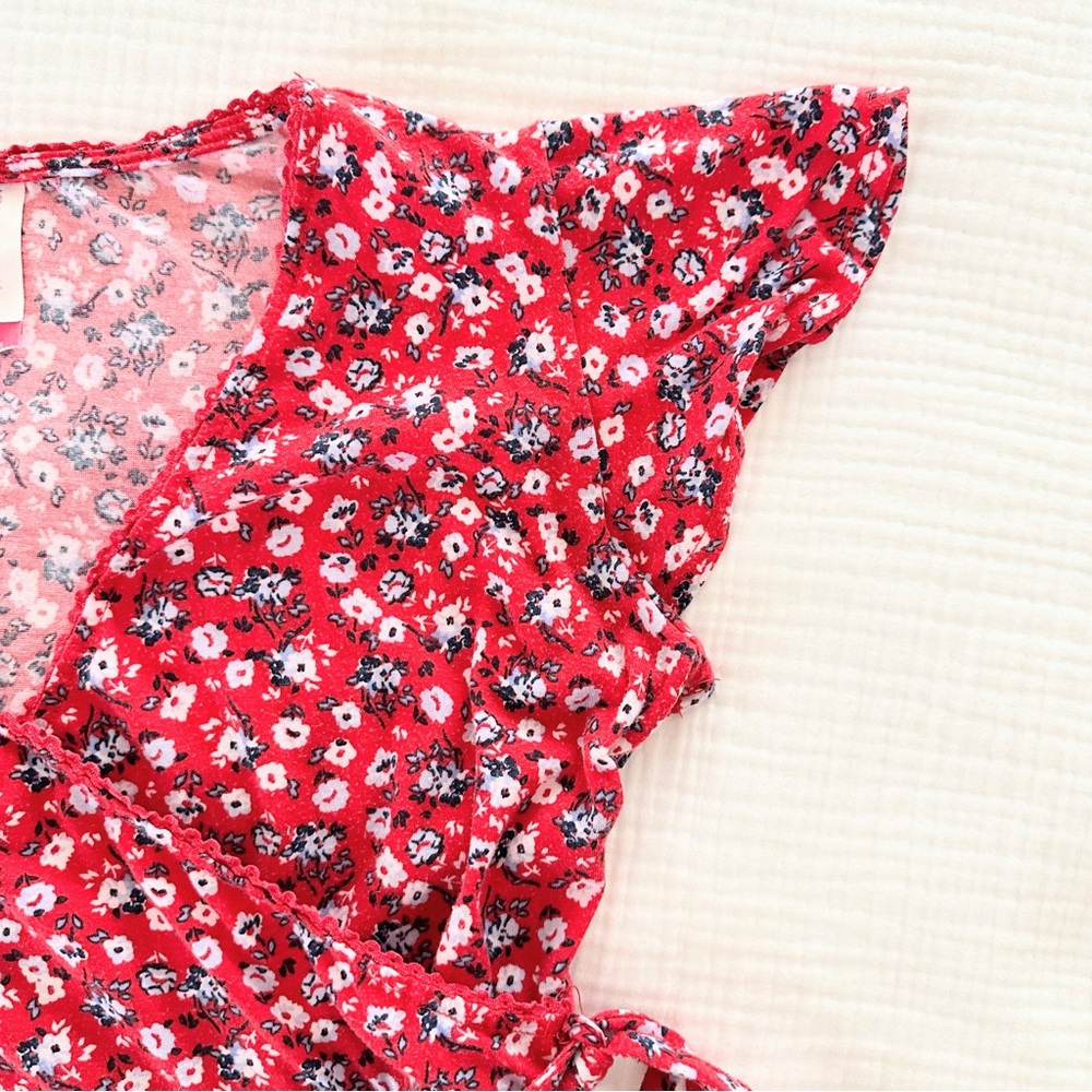 Cherry Red Floral Peplum Top - Picture 4 of 4